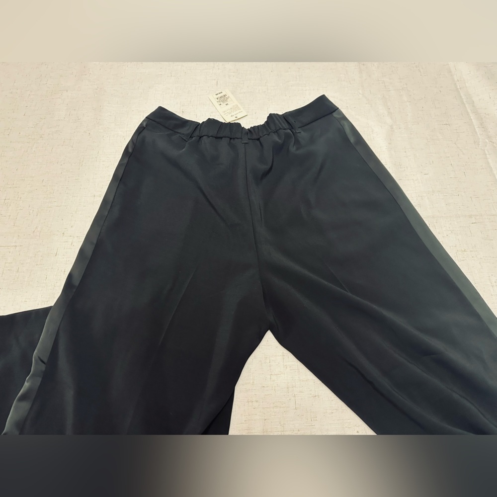 A New Day Elegant Black Apparel - Picture 6 of 14